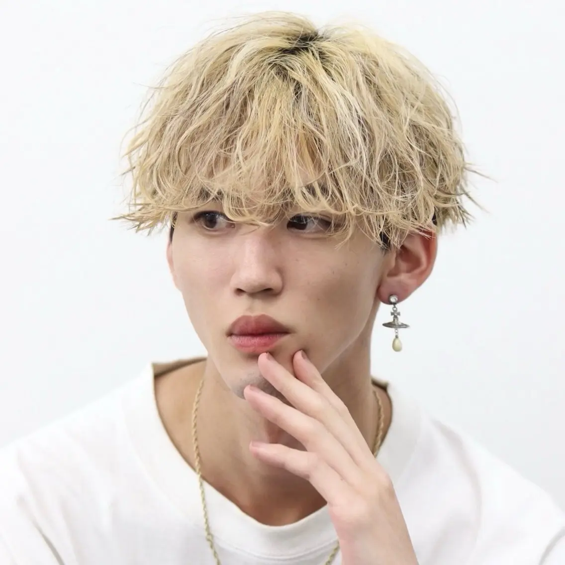 ミディアム カラー パーマ メンズ カット ヘアカラー トリートメント ハイトーン/メンズマ ッシュ/KYOHEIのヘアスタイル