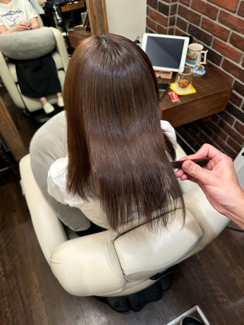 ミディアム カラー パーマ 髪質改善 ストレートパーマ 飯田 実歩(じっぽ)のヘアスタイル