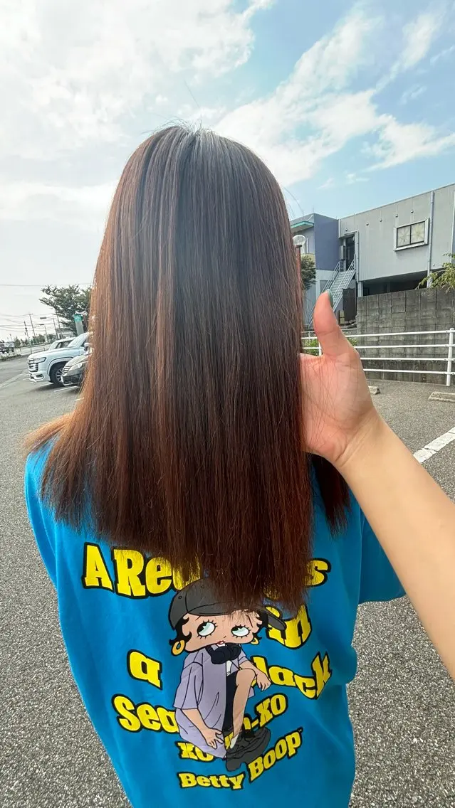 セミロング 桑野 葵のヘアスタイル