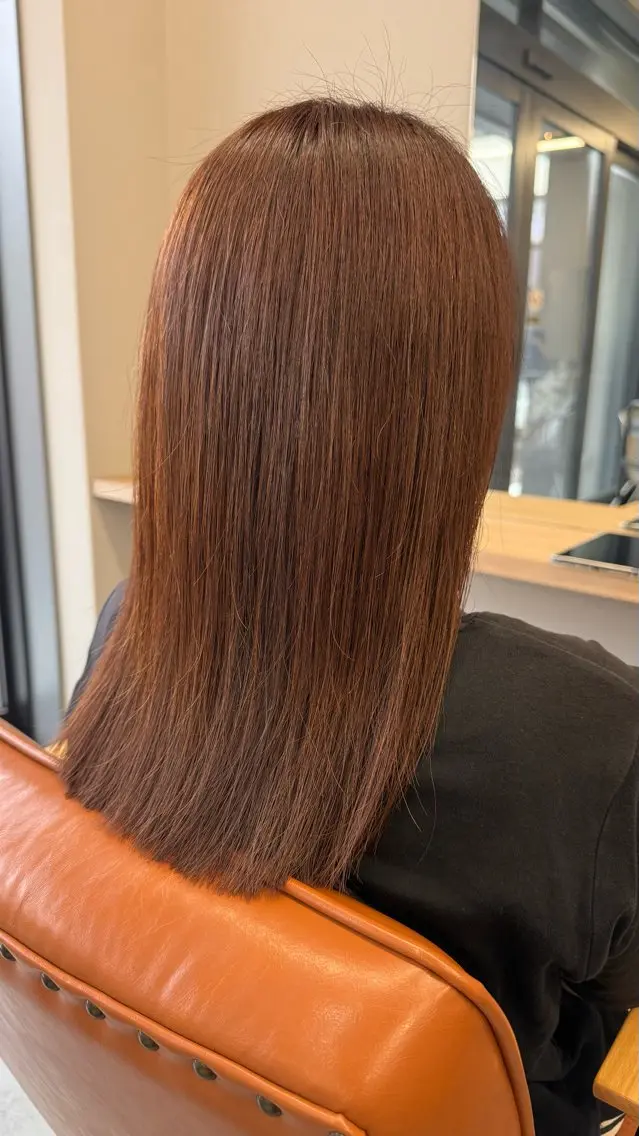 ミディアム カラー 奥尾 安奈のヘアスタイル