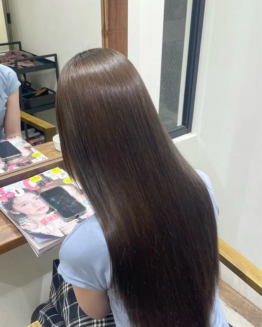 ロング カラー いさと🩵ᩚ 表参道美容室のヘアスタイル