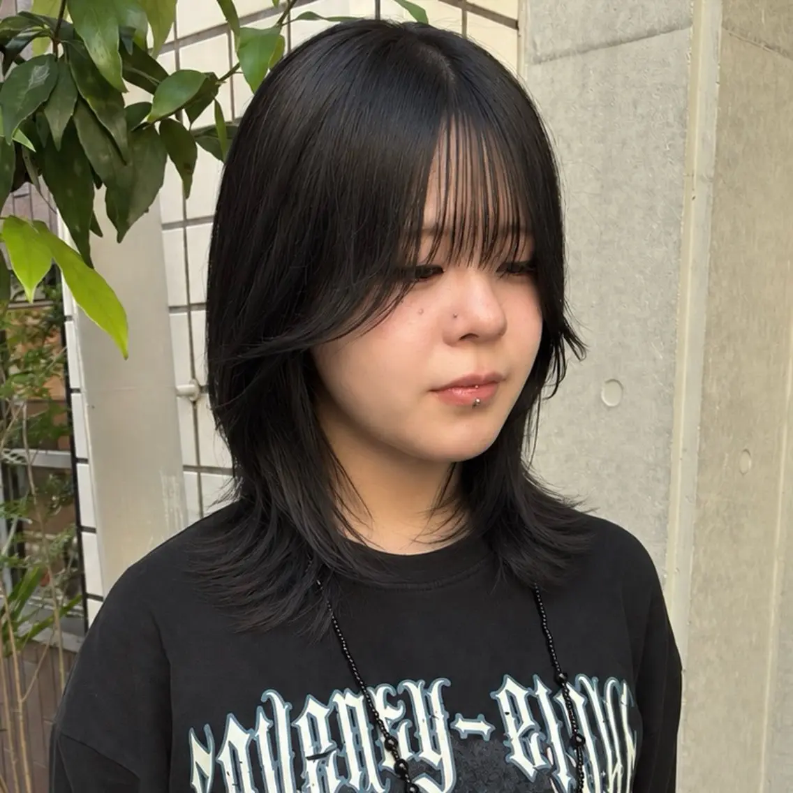 セミロング 顔まわりレイヤー 顔周りカット ハッシュカット 韓国風ヘア レイヤーカット カット ヘアカラー ハイトーン/レイヤー カット/TAKEのヘアスタイル