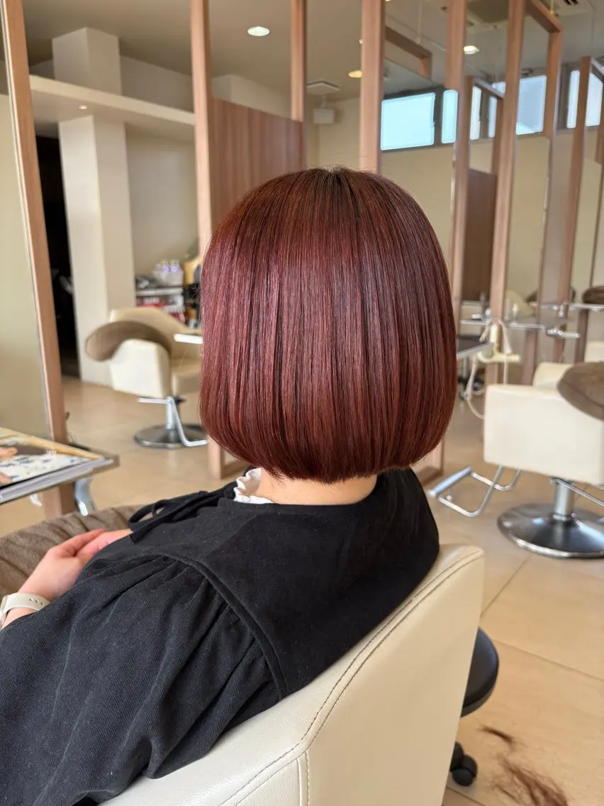 ミディアム ボブ カット ヘアカラー 箭代 七海のヘアスタイル