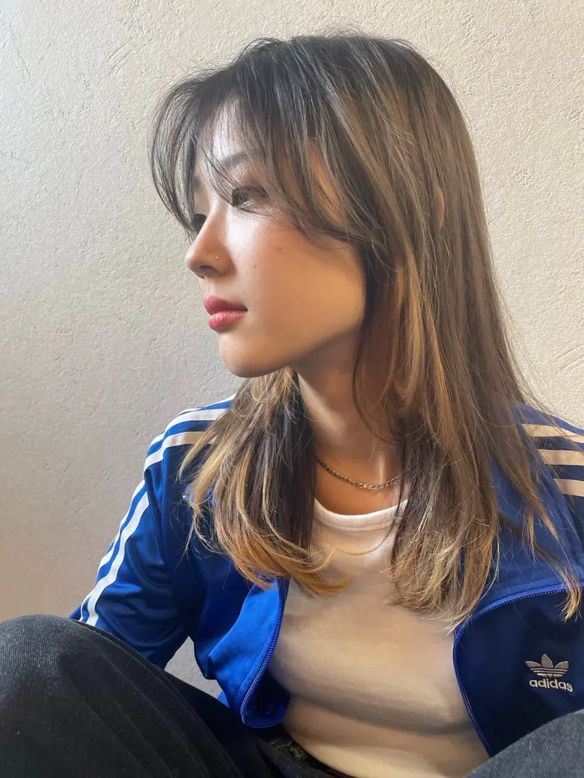 ロング カラー ブリーチ デザインカラー ヘアカラー レイン🌏🌱 似合わせ/ハイトーンのヘアスタイル