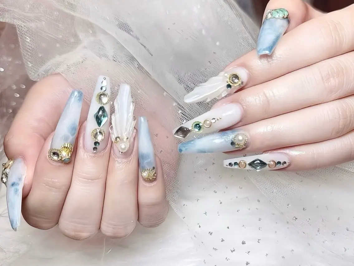 ネイル 韓国ネイル マグネットネイル 持ち込み ニュアンスネイル シンプルネイル ハンドネイル Huyn Nail Shinjyukuのネイルデザイン