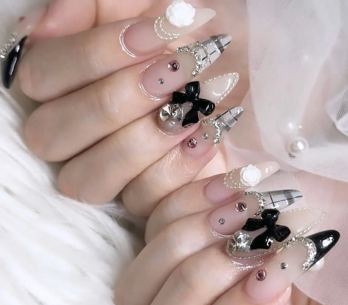 ネイル EMANON nailistのネイルデザイン