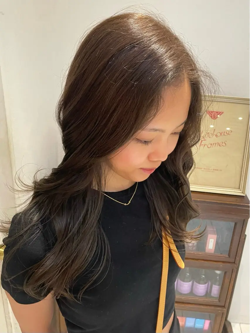 ロング カラー shiro.kobe 森彩華のヘアスタイル
