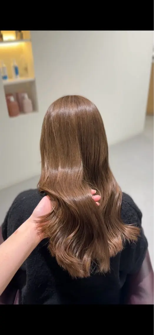ロング ヘアカラー トリートメント ️🫧透明感カラー& 髪質改善🎀いさきのヘアスタイル