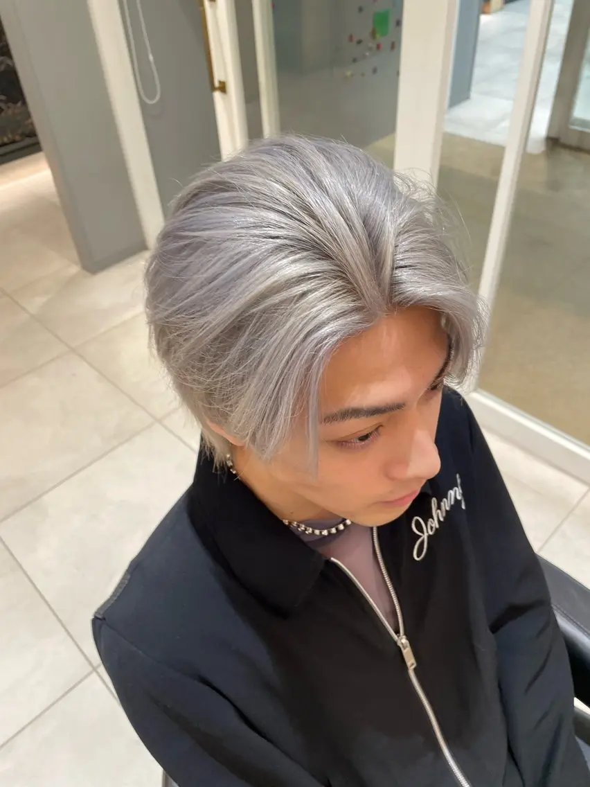 【minimo限定価格】 ✨カット+ホワイトカラー✨の写真