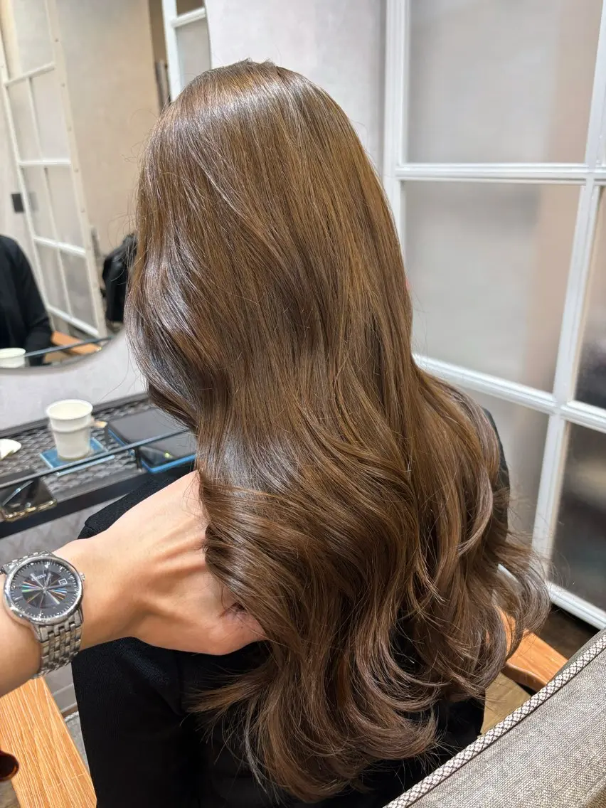 ロング カラー アッシュ ベージュカラー カット ヘアカラー トリートメント 堀越 智仁のヘアスタイル