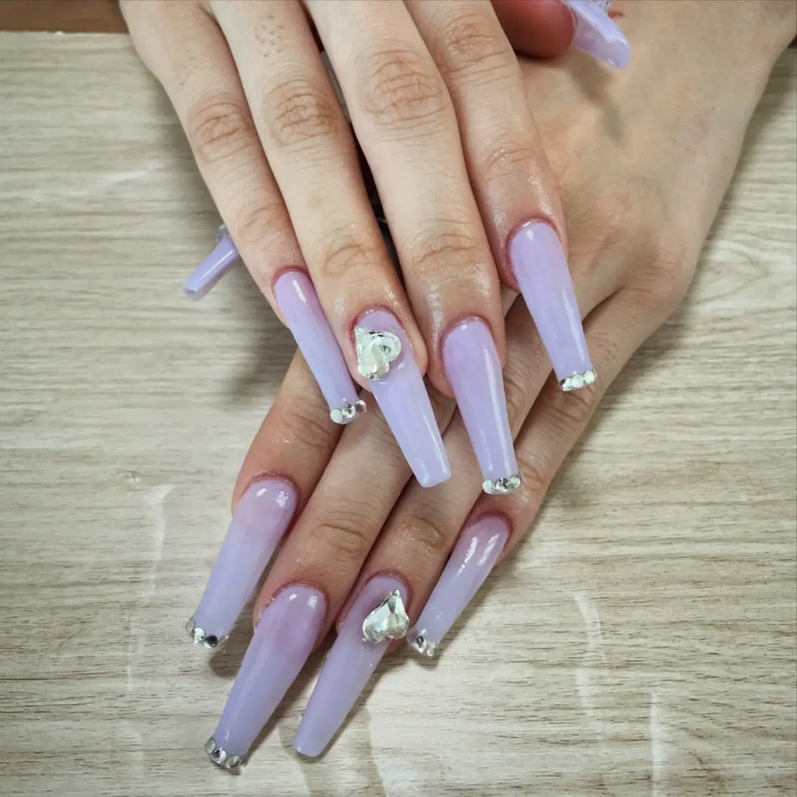 ネイル ロングネイル スカルプネイル AZNAIL matsudaのネイルデザイン