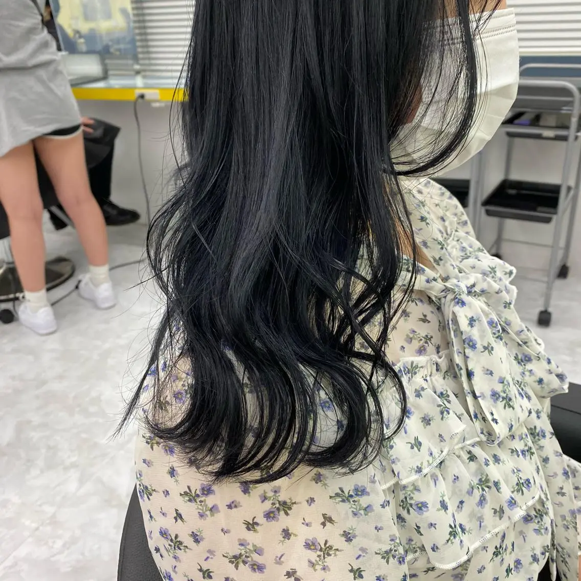 セミロング カラー ヘアアレンジ ヘアカラー トリートメント mai🍑暖色カラー /レイヤー💖のヘアスタイル