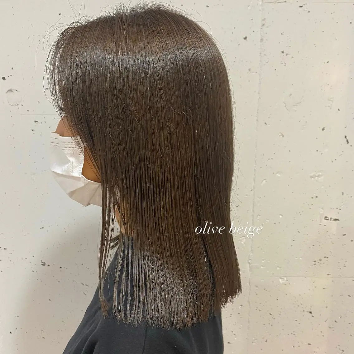 ミディアム カラー 安富 舞のヘアスタイル