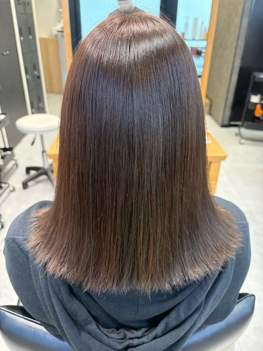 ミディアム ハイライト 髪質改善 縮毛矯正 トリートメント 酸熱トリートメント ヘアカラー カラーモデル募集 🤍momoha🤍のヘアスタイル