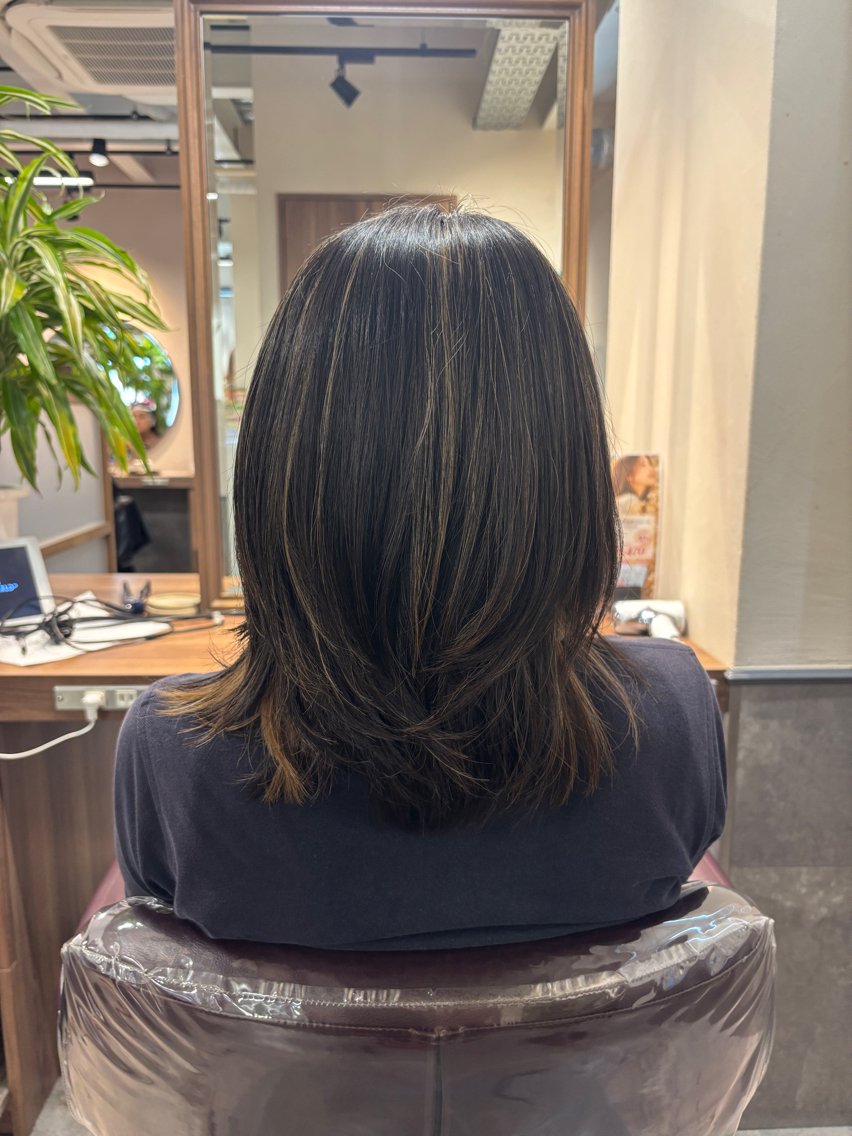 ミディアム 名倉 友香のヘアスタイル