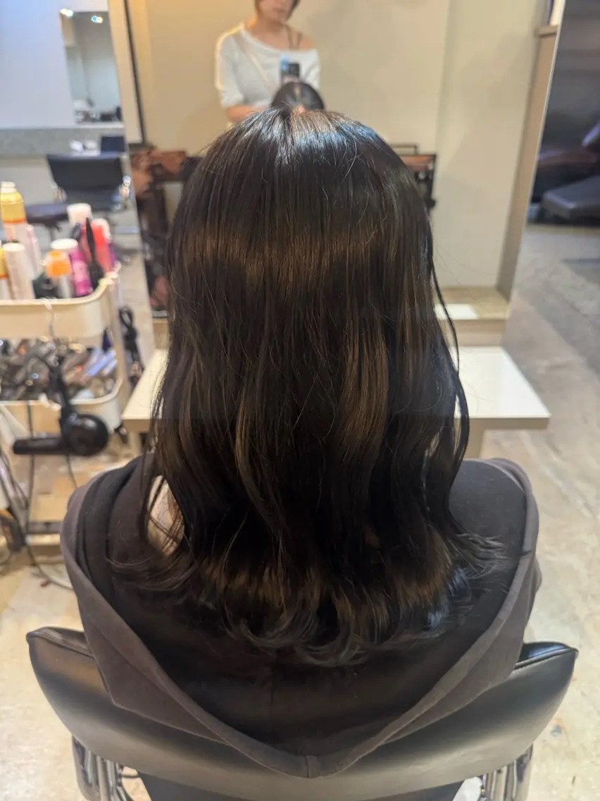 カラー ヘアカラー 櫻木 志穏のヘアスタイル