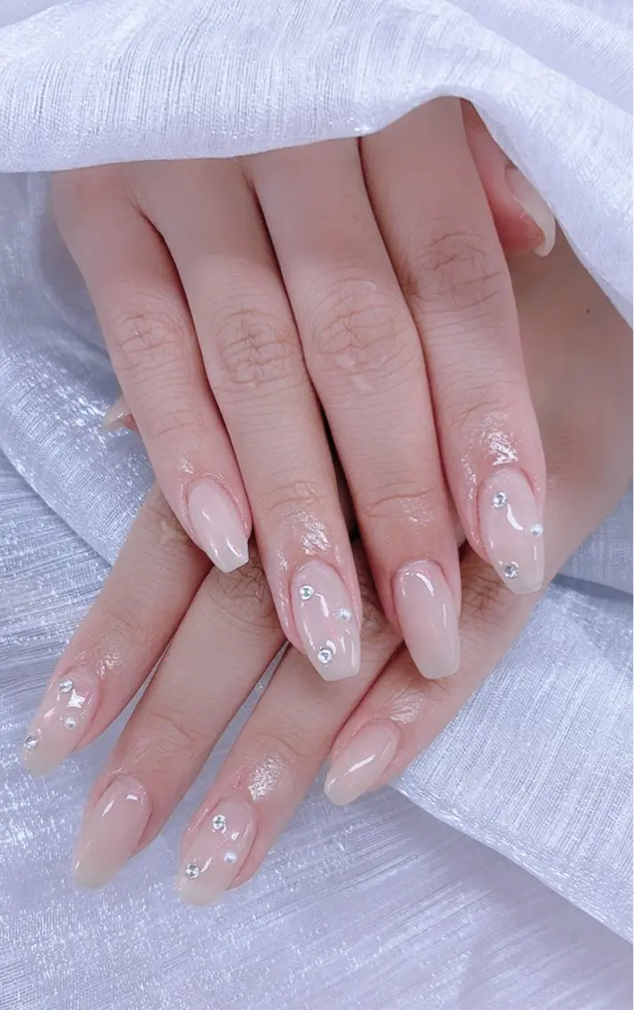 ネイル ハンドネイル 佐藤 依娜のネイルデザイン