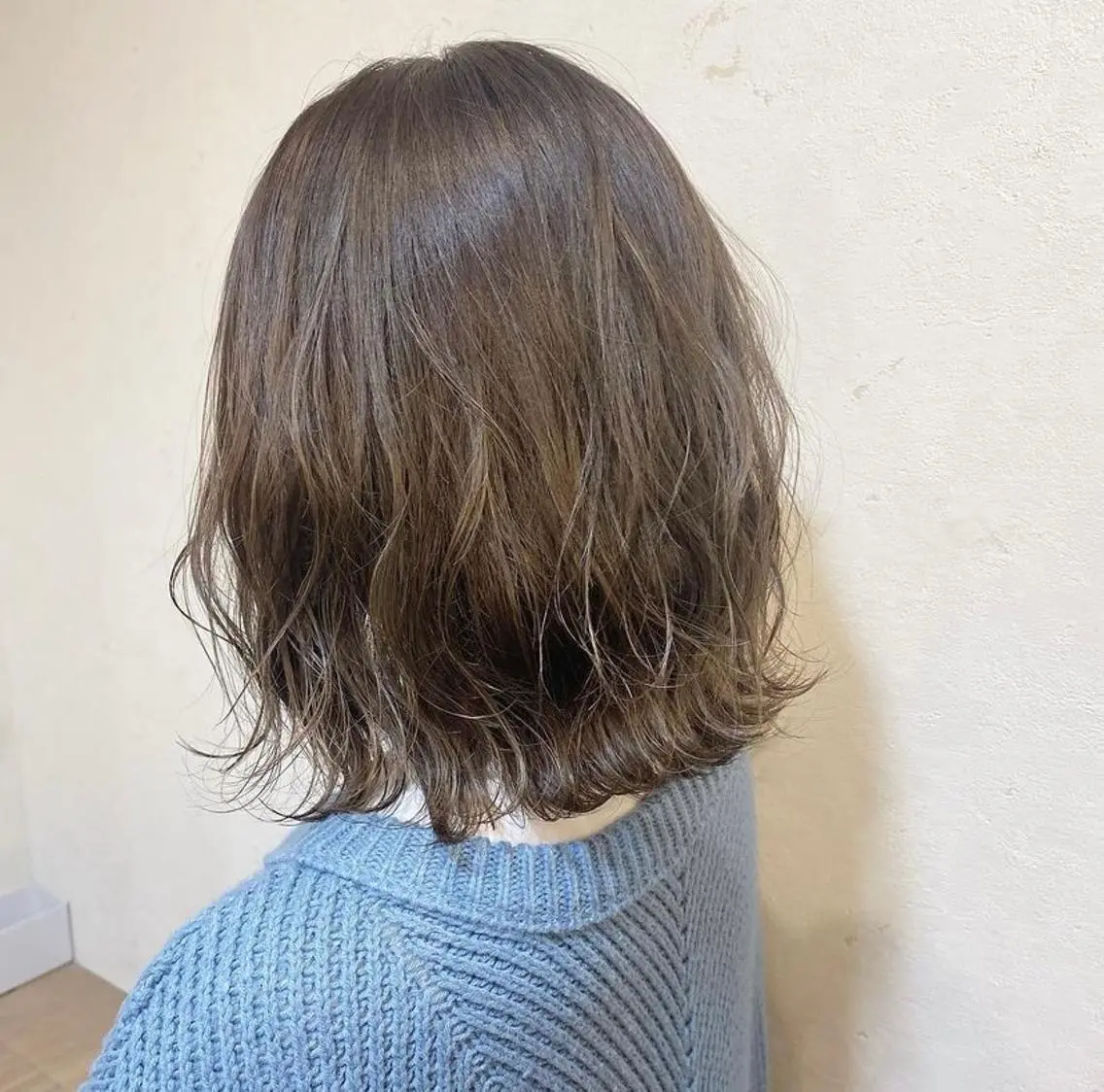 ミディアム カラー スタイリスト 林 風香のヘアスタイル
