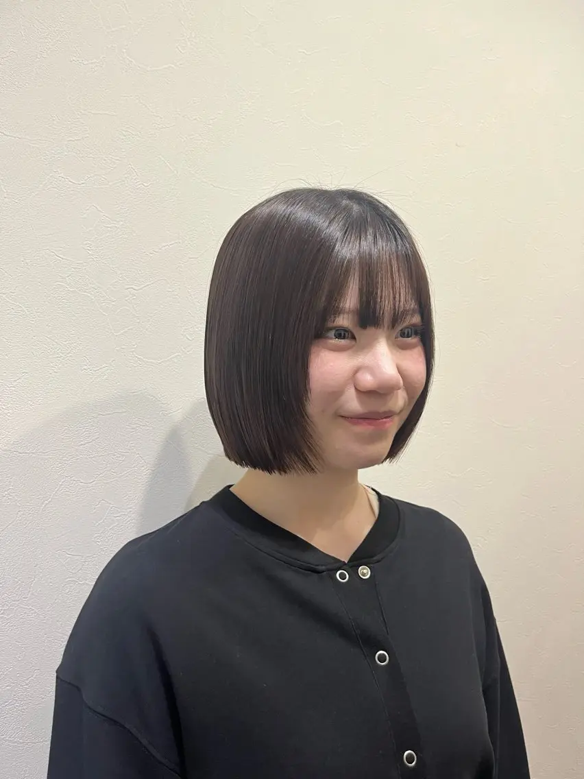 【大学生以上限定】肩​〜​顎下ラインまでのボブカットの写真