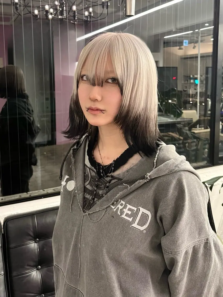 ミディアム カラー ブリーチ ケアブリーチ ハイトーンカラー TOTA 唯一無二カラーのヘアスタイル