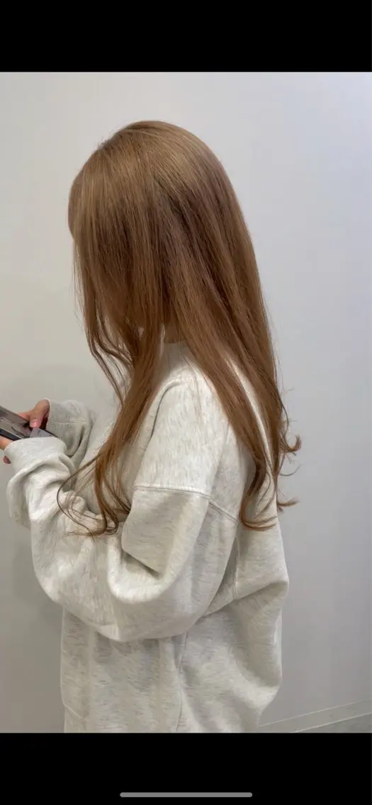 ロング 尾形 日和のヘアスタイル