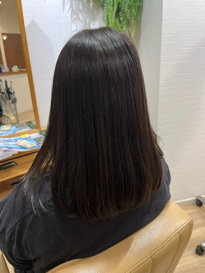 ミディアム カラー Greens Yokoのヘアスタイル