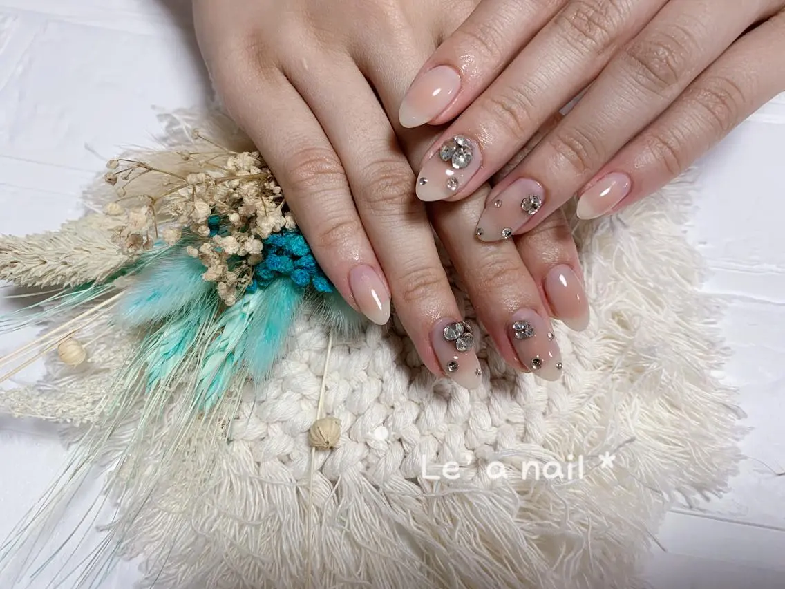 ショート カラー ネイル Le’a NailSalonのネイルデザイン