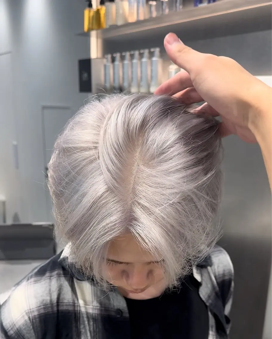 カラー メンズ 透明感カラー シルバー カット ヘアカラー 佐々木 哲太のヘアスタイル