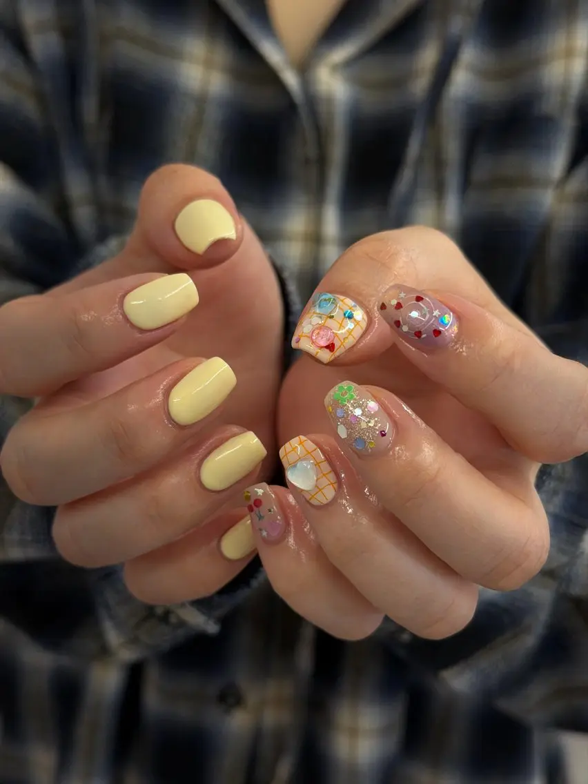 ネイル ジェルネイル キラキラネイル マグネットネイル ニュアンスネイル パラジェル ハンドネイル ハンドケア Bana_ Nailのネイルデザイン