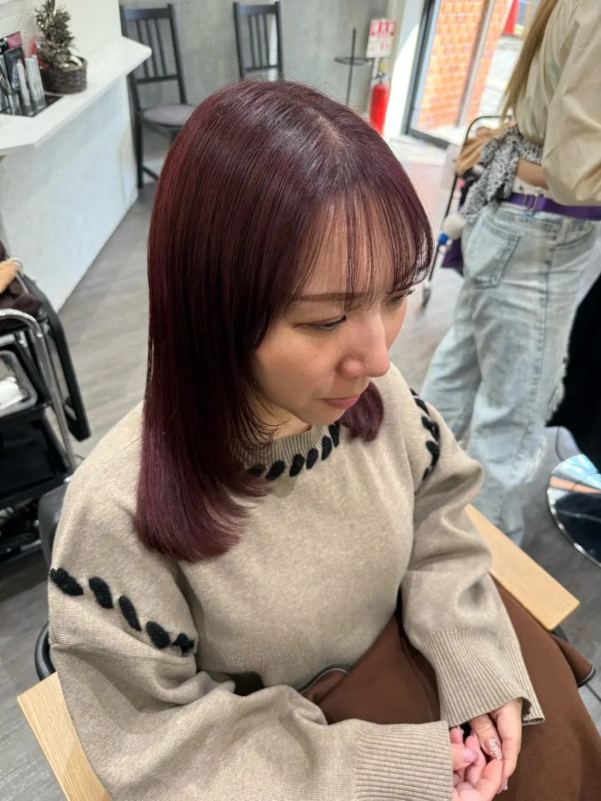 ミディアム カラー ラベンダーカラー レッドカラー カット ヘアカラー トリートメント 艶髪レイヤー上田 紗也🇰🇷💗のヘアスタイル