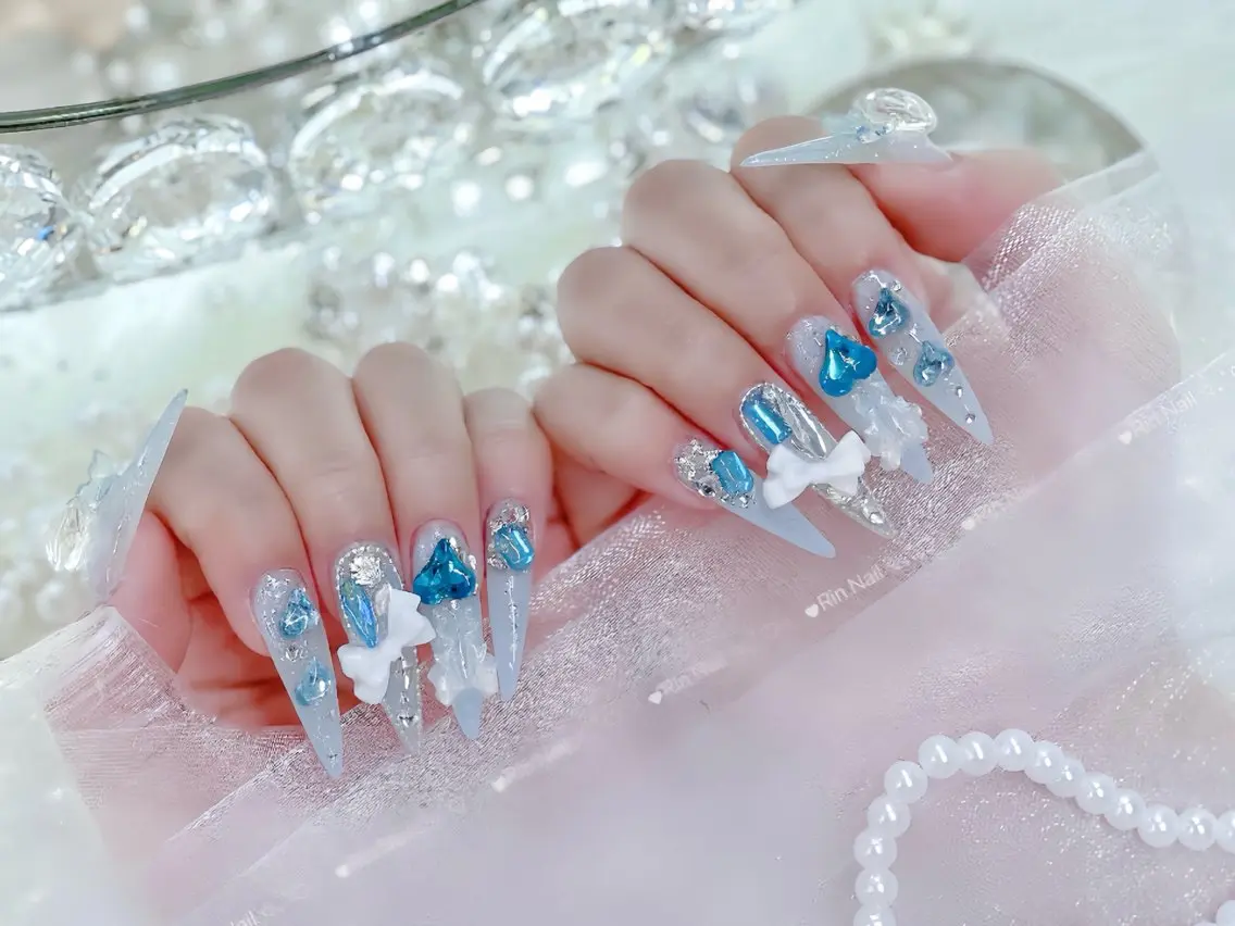 ネイル オーロラネイル チークネイル 桜ネイル クリアネイル ドット ハンドネイル Rin Nail Shinokuboのネイルデザイン