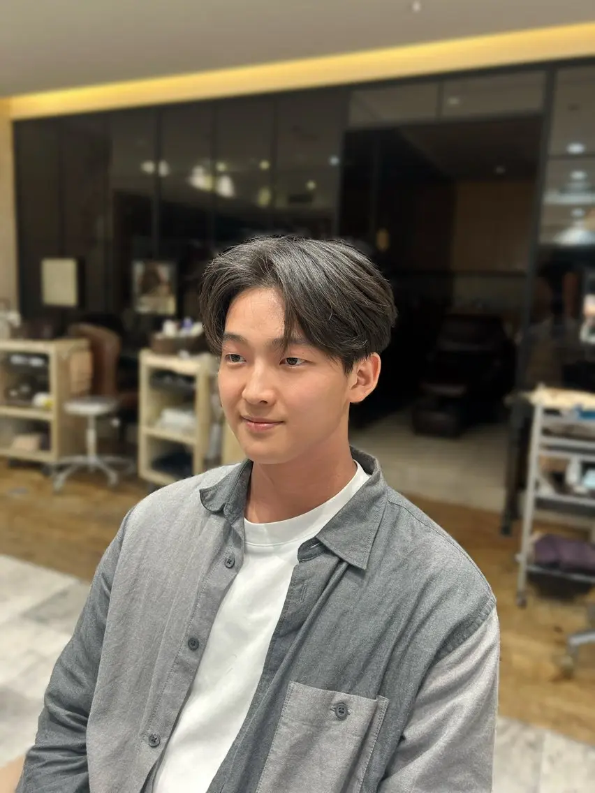 メンズ センターパート 新宿/レイヤーカット /🫧祝迫愛艶のヘアスタイル