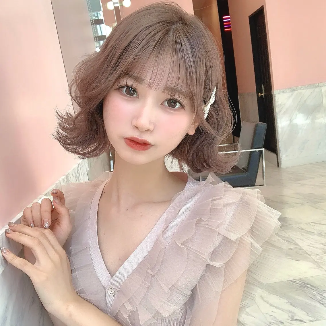 ミディアム カラー ベージュカラー ブリーチ 透明感カラー ミルクティーベージュ ブリーチなしカラー 福岡 ルイのヘアスタイル