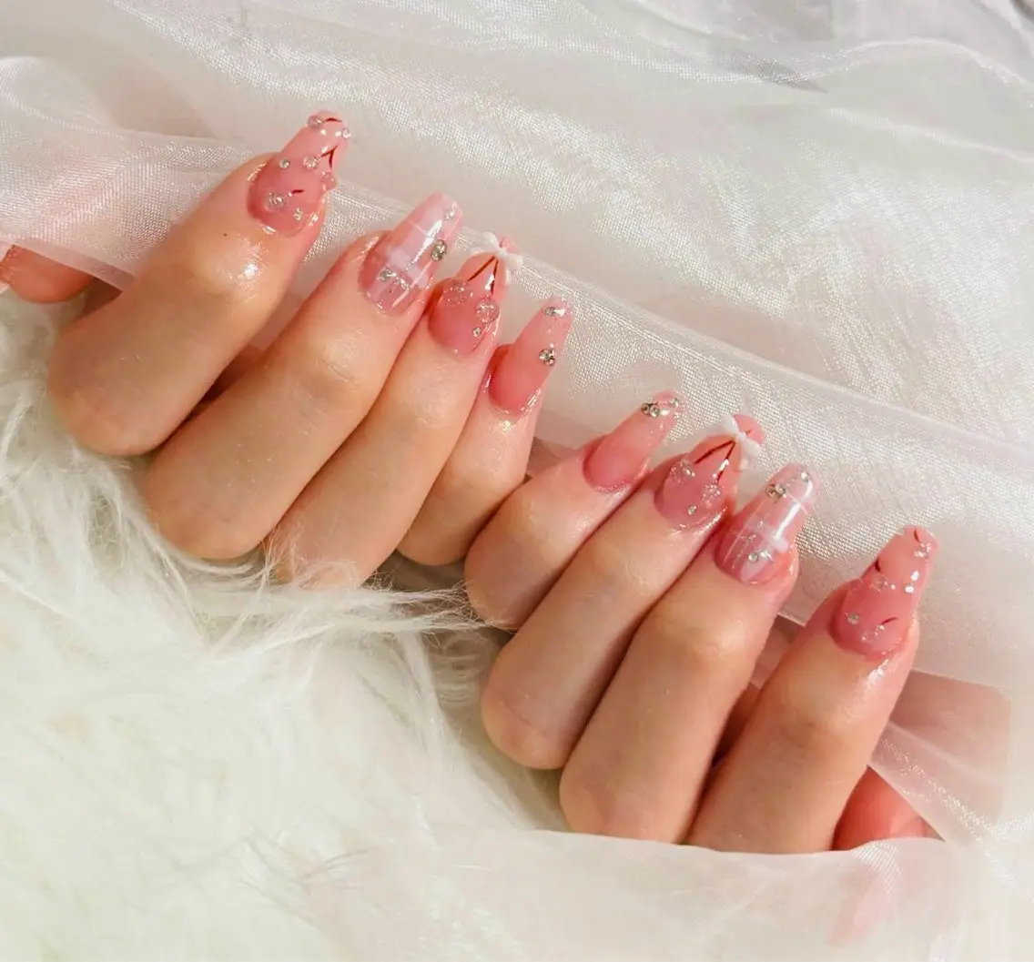 ネイル ハンドネイル Rinaky Amee Nailのネイルデザイン