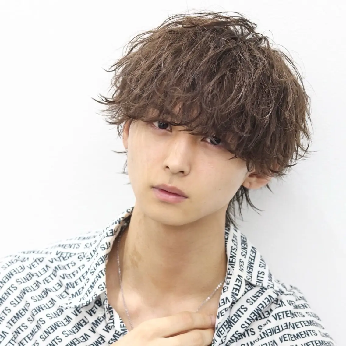 ショート カラー パーマ メンズ ヘアカラー 木代 ひめりのヘアスタイル