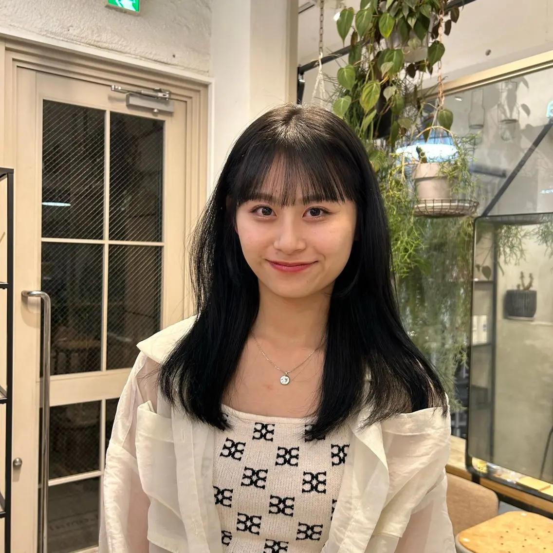 セミロング カラー 黒髪 ブルーカラー ブルーブラック カット ヘアカラー ❕マンツーマン施術❕ 🍊Moemiのヘアスタイル