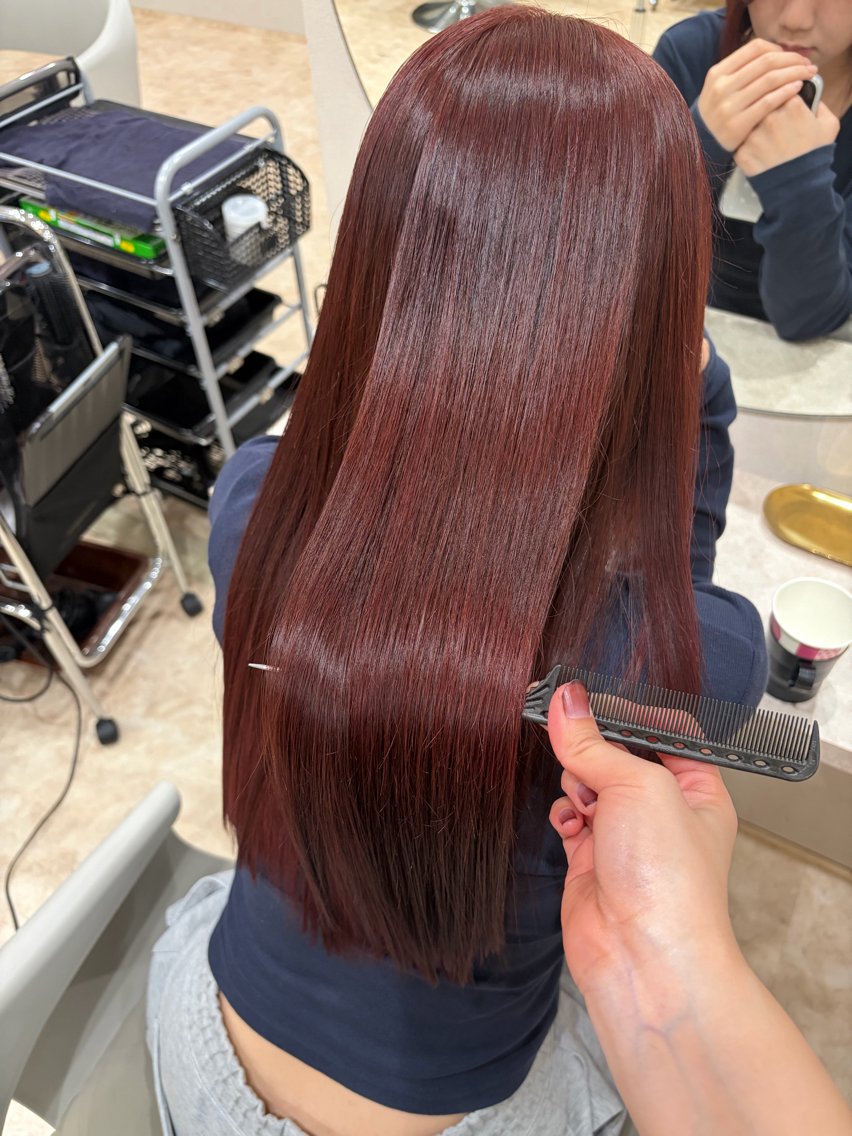 ロング ヘアカラー 松本 心優のヘアスタイル