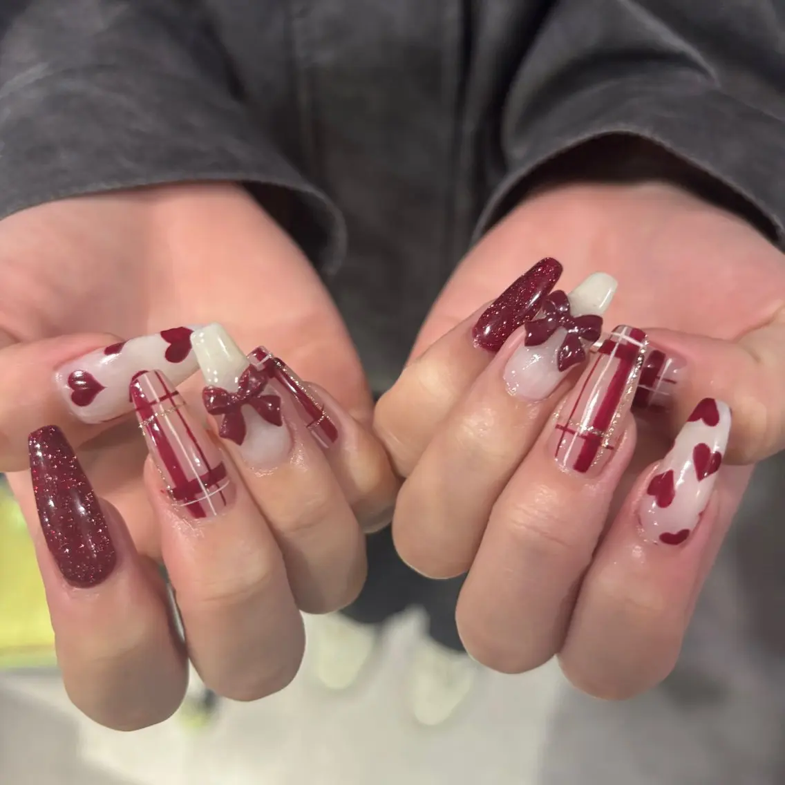 ネイル ハンドネイル フットネイル 栗田 ゆう子のネイルデザイン