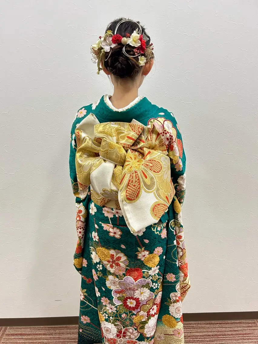 着付け toshioka mihoのネイルデザイン