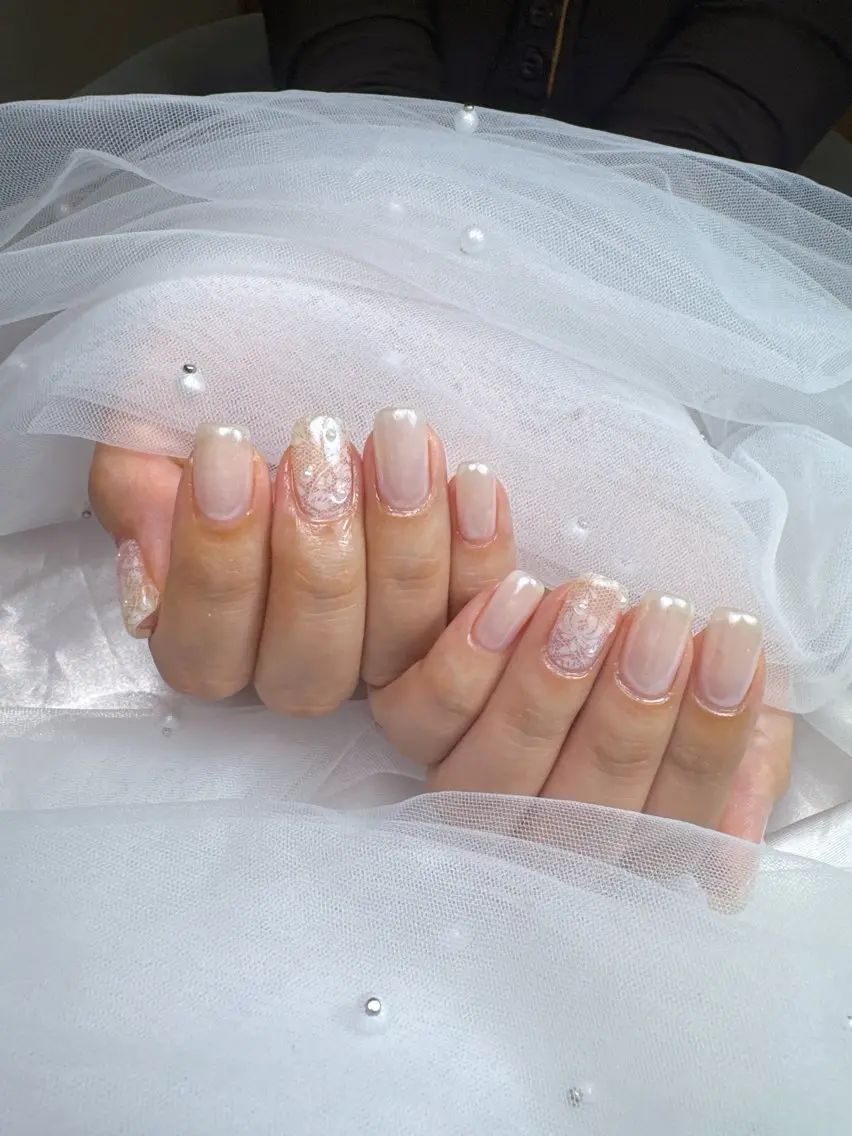 ネイル アートネイル チークネイル ドット フットネイル フレンチネイル ハンドネイル Queeens nailのネイルデザイン