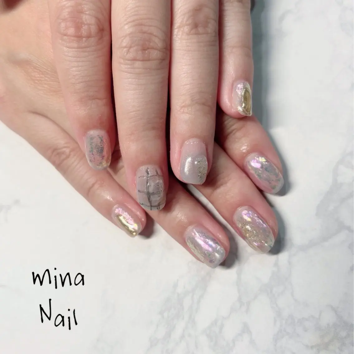 ネイル ブルー ミラーネイル ニュアンスネイル mina Nailのネイルデザイン