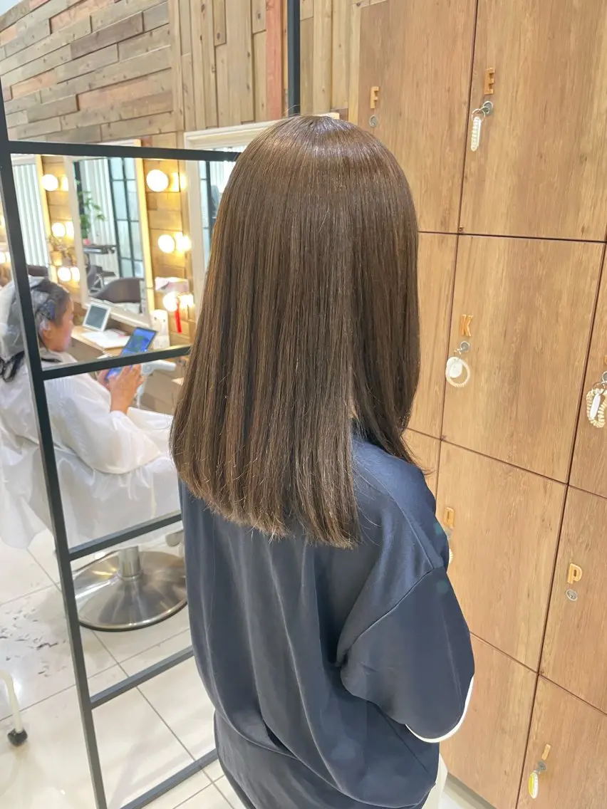 ミディアム 透明感color吉田 沙羅のヘアスタイル