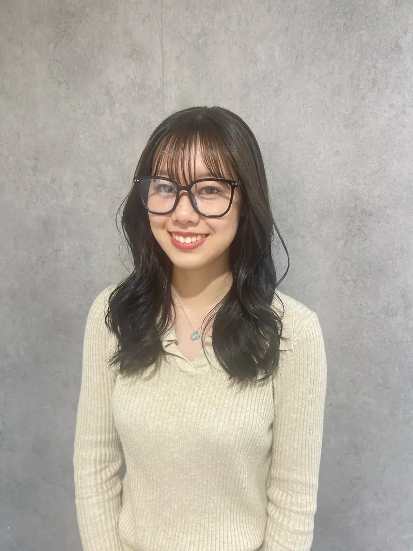 パーマ はなざわ めいのヘアスタイル