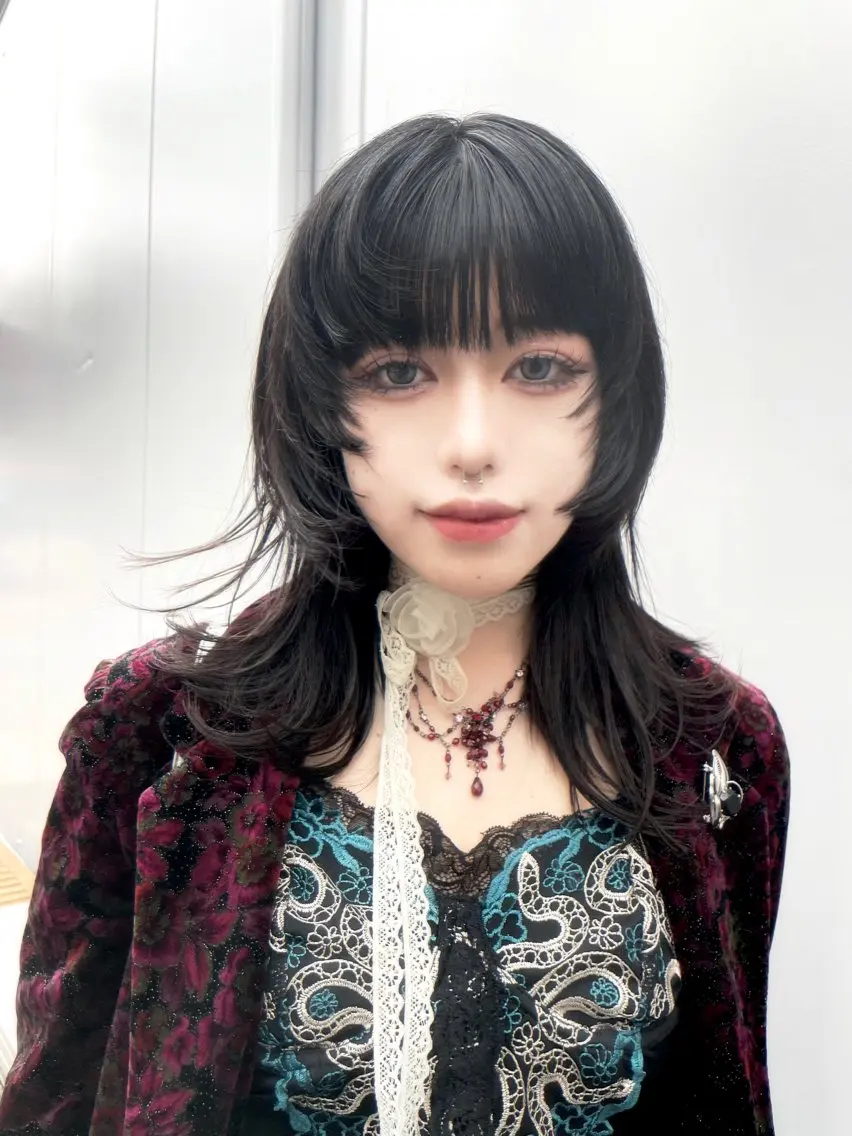 ロング ハッシュカット ウルフカット 深澤 帆乃のヘアスタイル
