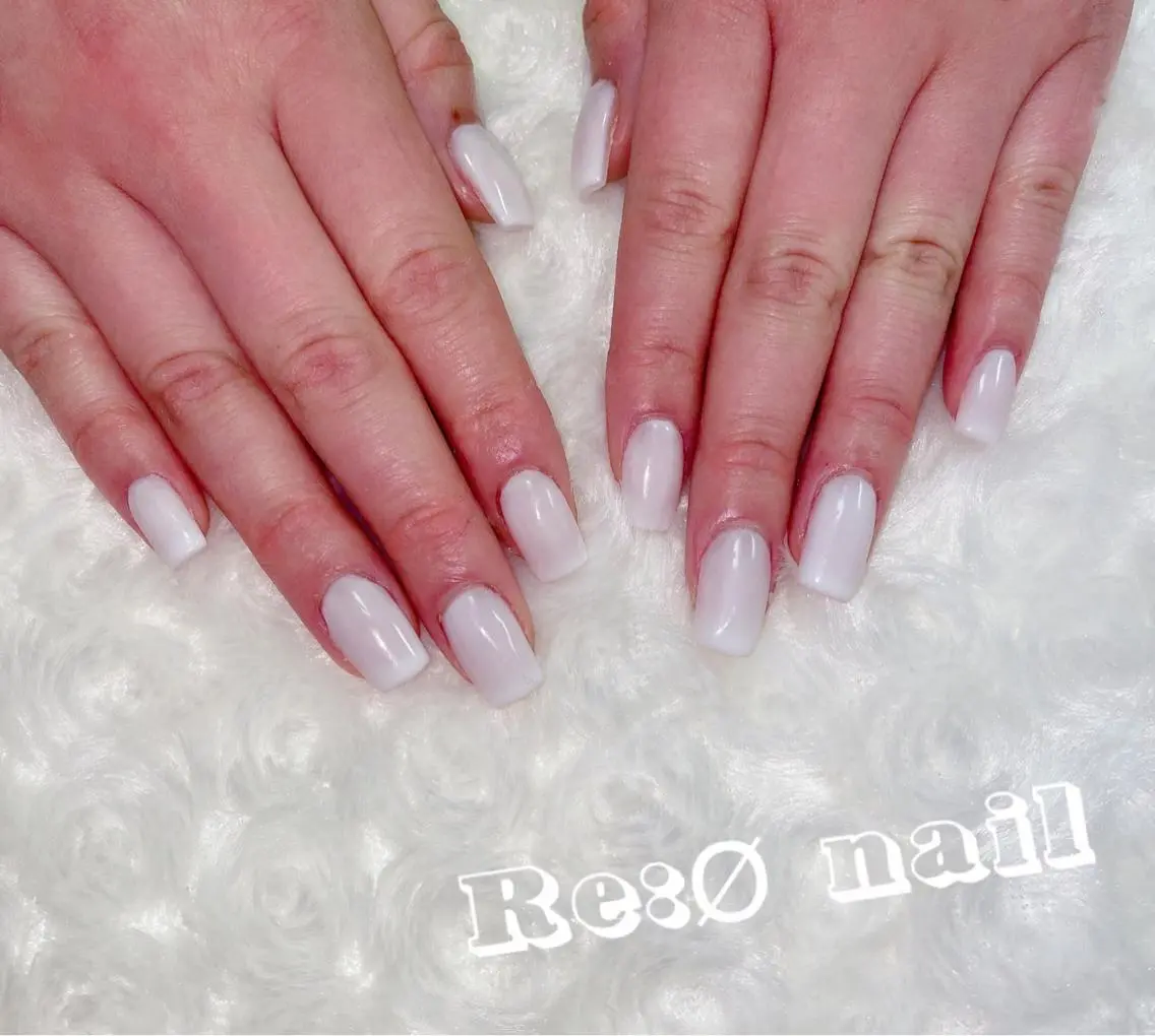 ネイル ホワイト ハンドネイル Re:Ø nail 🩵TSUJIのネイルデザイン