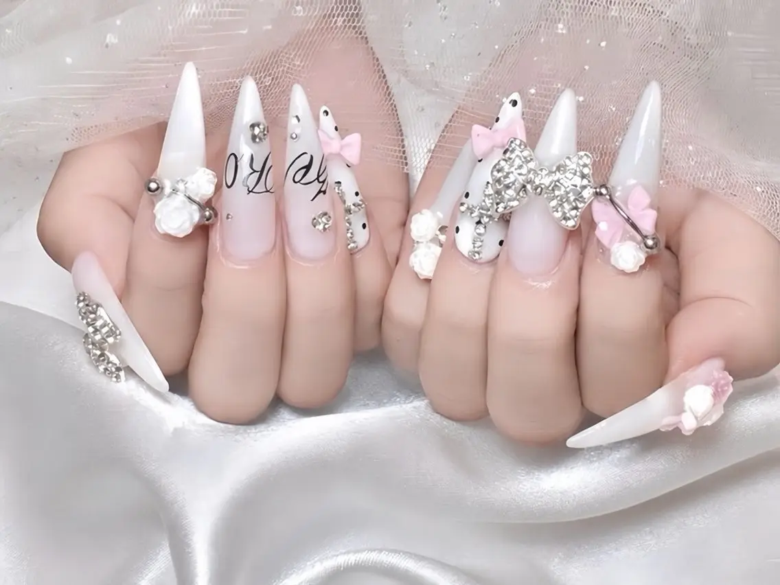 ネイル チークネイル 長さ出し フラッシュネイル フレンチネイル ガーリー ハンドネイル Rin Nail 新大久保店のネイルデザイン
