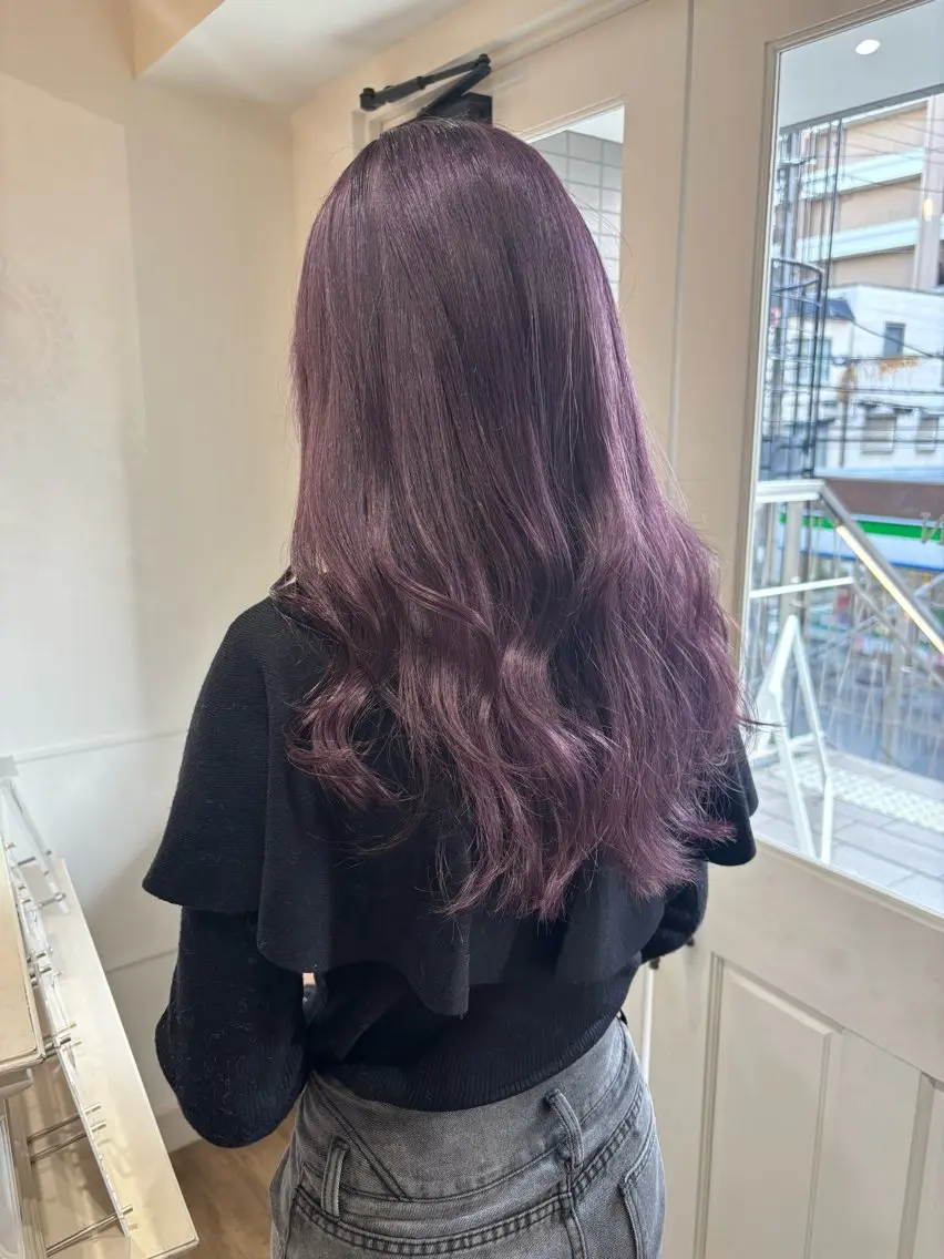 ロング カラー ブリーチ カット ヘアカラー Risa🐈⬛/ グレージュ/透明感のヘアスタイル