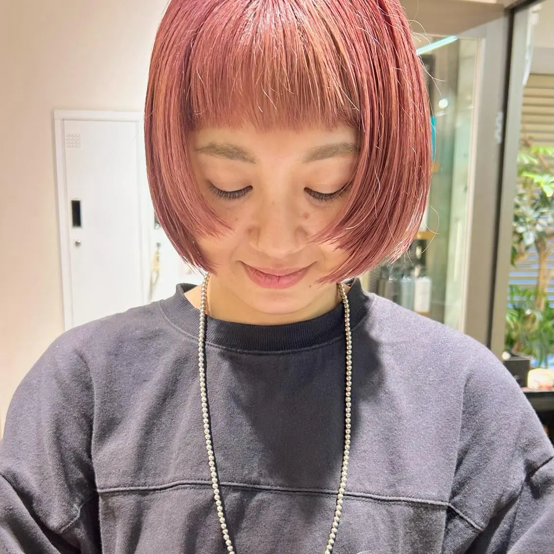 ショート カラー ボブ 顔周りカット カット ヘアカラー トリートメント ハイトーン/ブリーチ 似合せカット/パーマのヘアスタイル