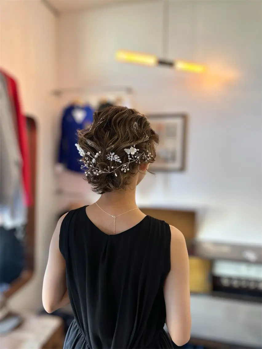 ミディアム ヘアアレンジ 岩村 夏姫のヘアスタイル