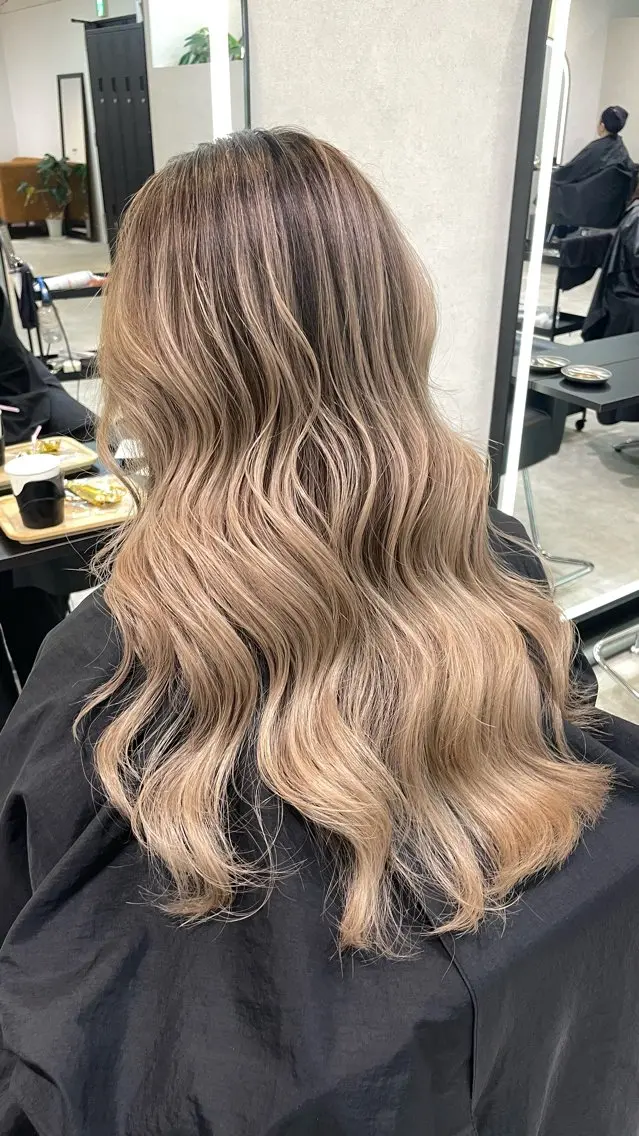ロング レイヤーカット 岩原 基典のヘアスタイル